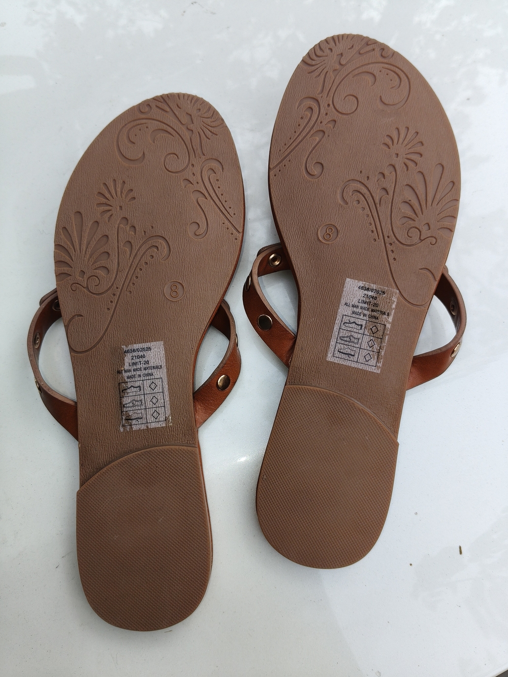 Pierre Dumas Women's Tan Cutout Medallion Thong Sandals - Picture 3 of 3